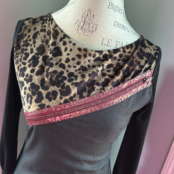 Save the Queen leopard print mixed media long sleeved dress EUC size Small - Picture 3 of 13